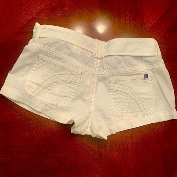 Unionbay junior shorts size 7  - Picture 3 of 3